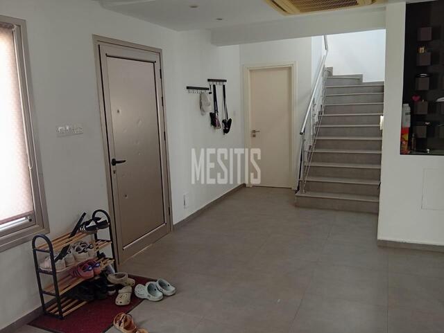 detachedHouse-9e09f51e-baa9-46b8-8f81-41a7b6510c95_Wtr.jpg
