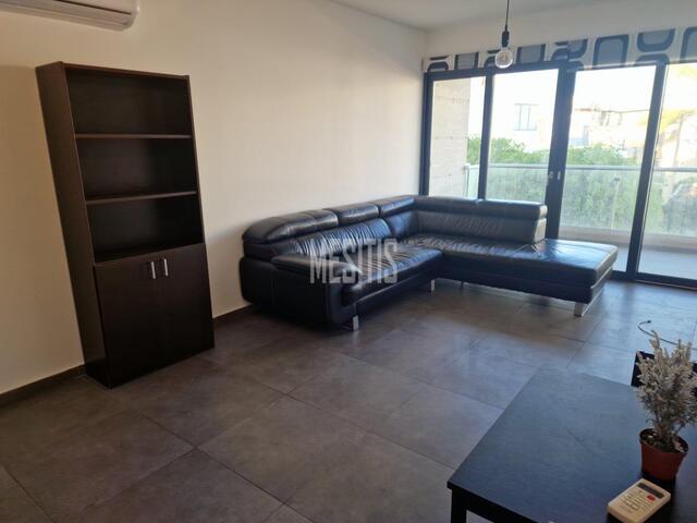 apartment-612aa5b2-9431-45fa-ad37-7ec6edd7625b_Wtr.jpg