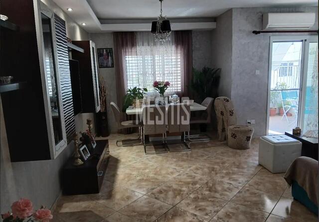 apartment-6436b150-fed0-45d6-bfbb-60e6c7b9b7a8_Wtr.jpg
