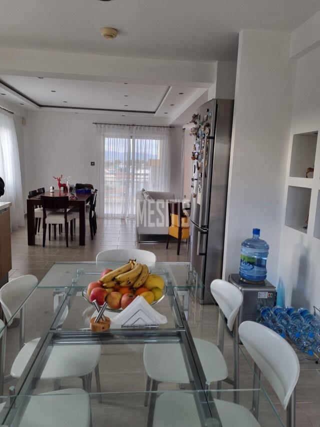 apartment-9d7888bc-8910-4b2d-9f00-f4254d62d126_Wtr.jpeg