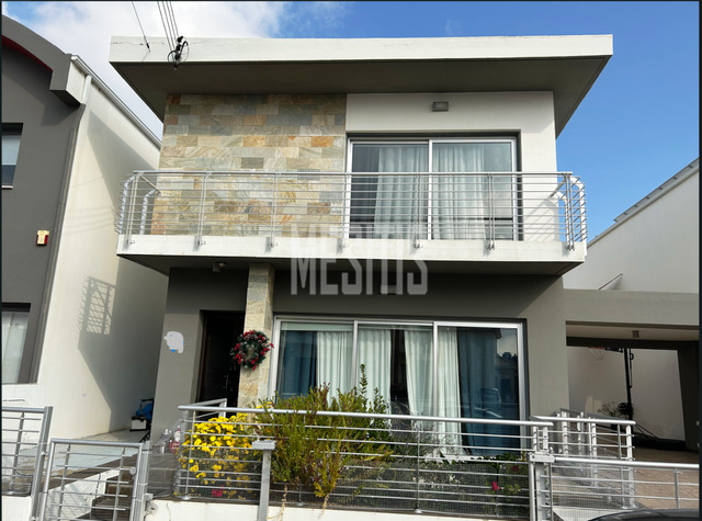 detachedHouse-8623728a-c947-4857-9010-c101039dd83b_Wtr.png