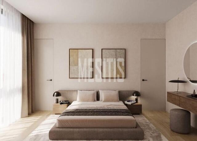 detachedHouse-f297d2bc-6763-4b9a-9ae9-f01d719dc259_Wtr.jpg