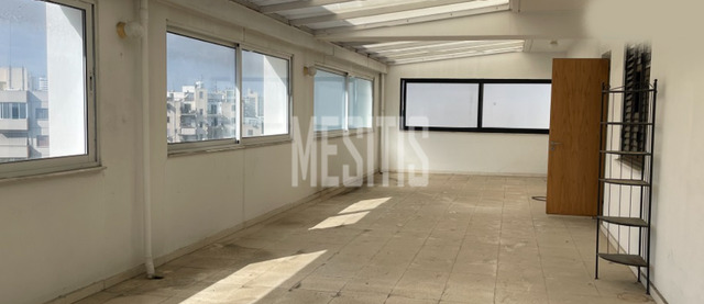 apartment-29a63ed0-1346-415a-bf49-3b83cb606083_Wtr.png