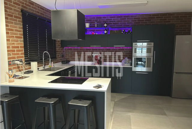 apartment-60af79df-0ce8-4e00-b546-c1b067cf6e54_Wtr.png