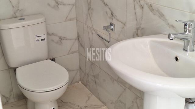 detachedHouse-42153eef-26a1-4abd-947c-06a0fe98d7ab_Wtr.jpg