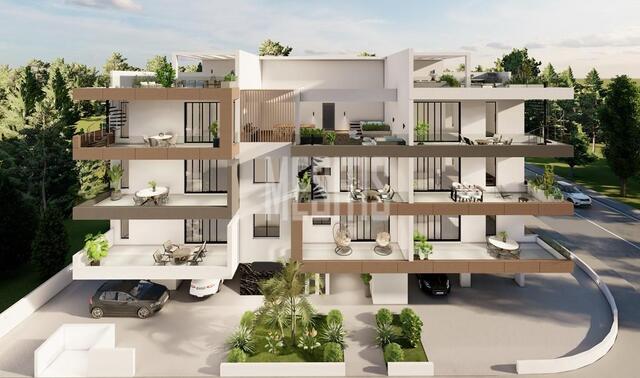 apartment-a936d6b9-fb32-4a35-9b7f-6e9f609da143_Wtr.jpeg