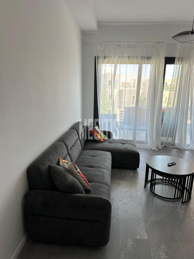 apartment-d25fb712-d053-4d04-94fd-a8947e664018_Wtr.jpg
