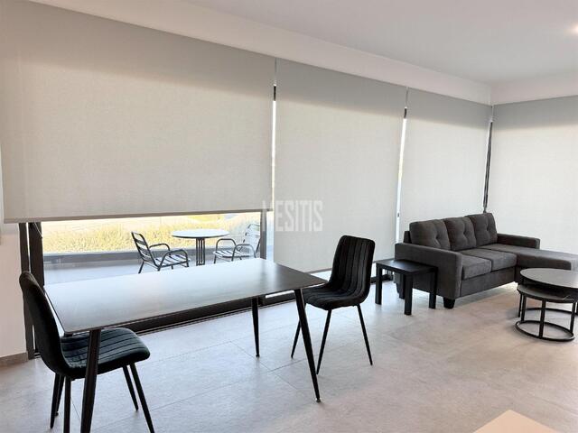 apartment-7c5fd662-2da5-45ad-9559-21bf1b0f9035_Wtr.jpg