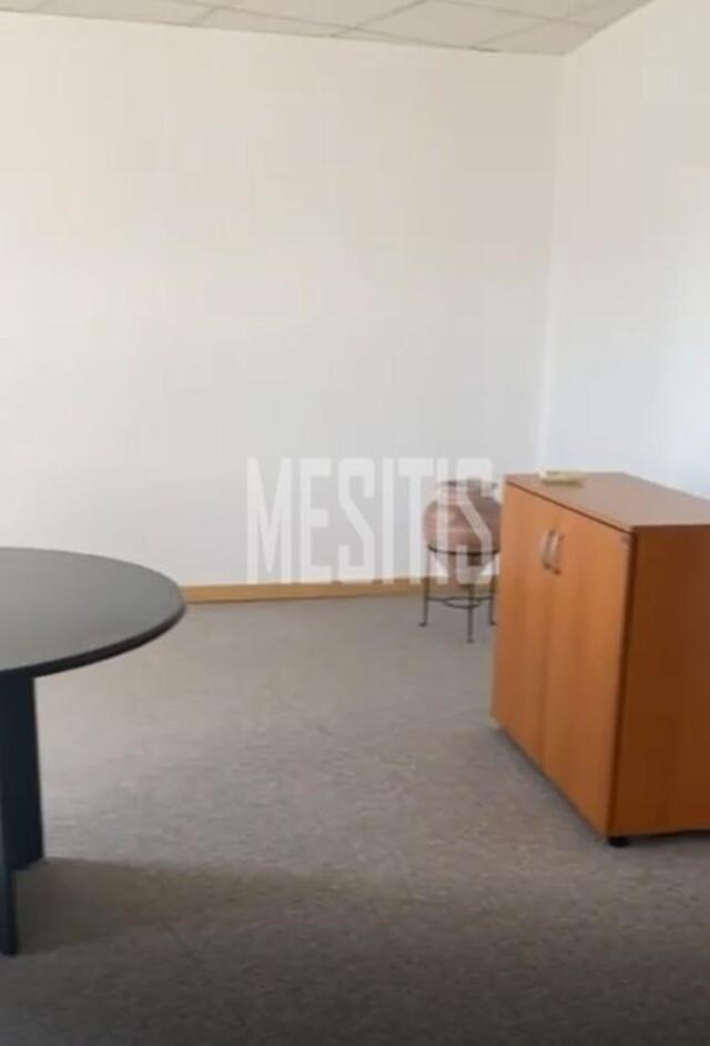 office-89d0a87e-37a4-4b5d-a8d0-93c27c6cd4f9_Wtr.jpg