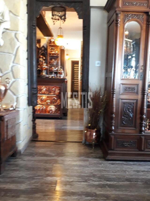 apartment-ea52d0f2-cad4-4488-a547-437ef82dd5f1_Wtr.jpg
