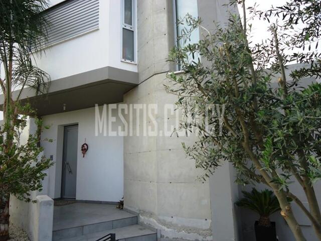 detachedHouse-0aaa93f2-c517-4137-9975-25591663ca2c_Wtr.jpeg