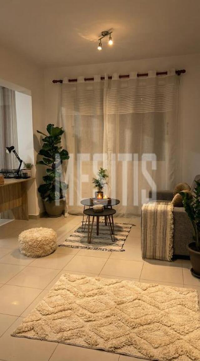 apartment-156b2b59-ff55-4ad7-83cf-0a6fe3180b9a_Wtr.jpg