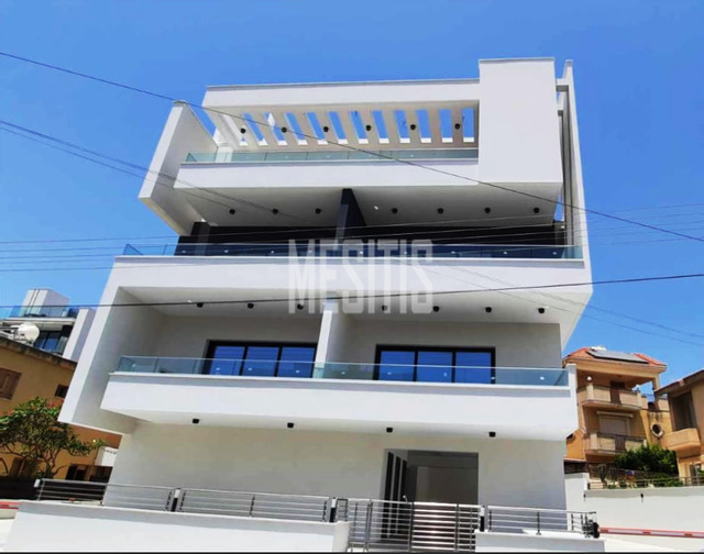 apartment-00940220-7176-42b0-bacf-e95027431118_Wtr.png