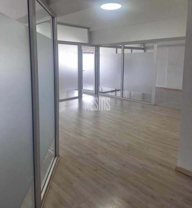 Office of 150 sq.m. For Rent In Agia Zoni, Limassol – photo 3