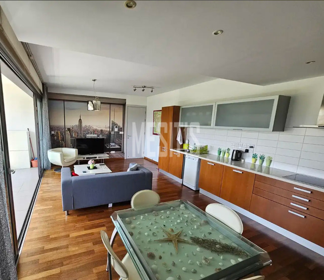 apartment-808f5f15-aad5-4c7a-9f2d-9547cc236675_Wtr.png