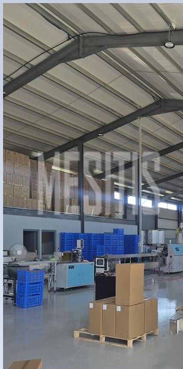 warehouse-75db2247-a2bf-42ac-a79e-8e1f811fc4bd_Wtr.jpg