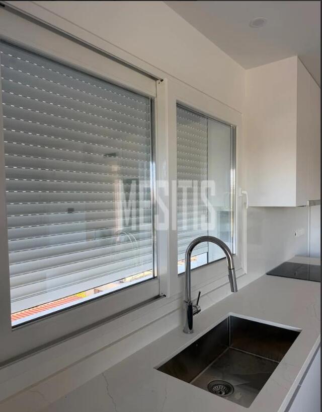 apartment-0c0c3815-3c78-49ab-abf3-ff390cc122b4_Wtr.jpg