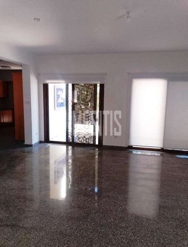 detachedHouse-1c16ae7e-819c-43d6-9bcc-c5606aa59dab_Wtr.jpg