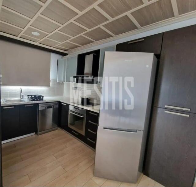 apartment-95a80fd5-4ab3-49e9-b580-18c6571b8969_Wtr.jpg