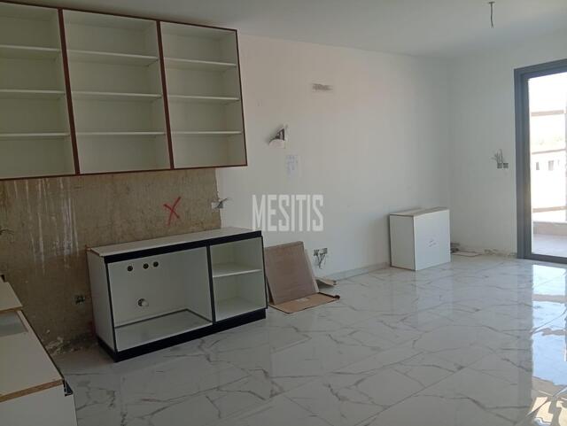 apartment-daae0fe7-70ab-47c0-a02c-4951e99ddad3_Wtr.jpg