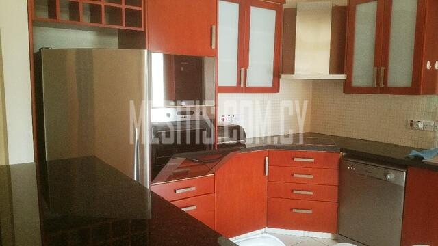 apartment-d3bea2cc-9cf8-4ed8-83bc-5b36ef51d136_Wtr.jpeg