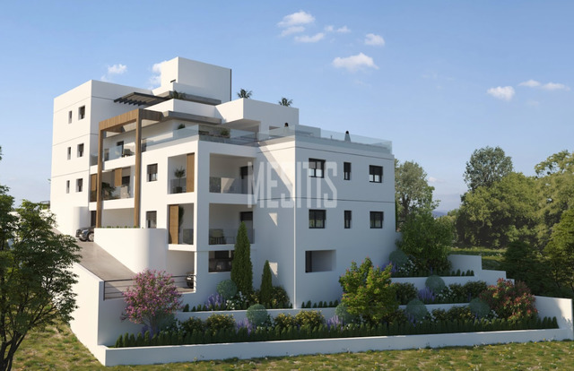 apartment-923cc831-7293-4eb0-8e3d-7263ad3a2a4c_Wtr.png