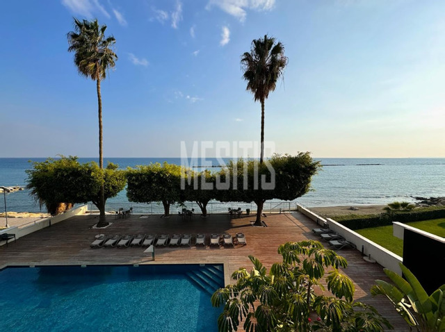 apartment-f0af6330-1b7f-49d3-90cc-3f295f65a3f6_Wtr.png