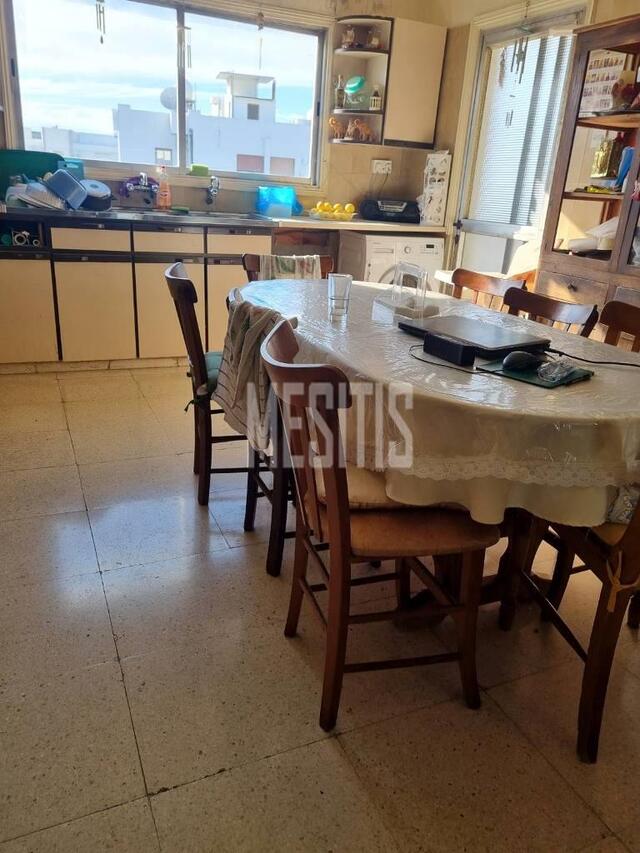 apartment-7919cebf-66b6-46aa-b73d-d27cd09cbb7b_Wtr.jpeg