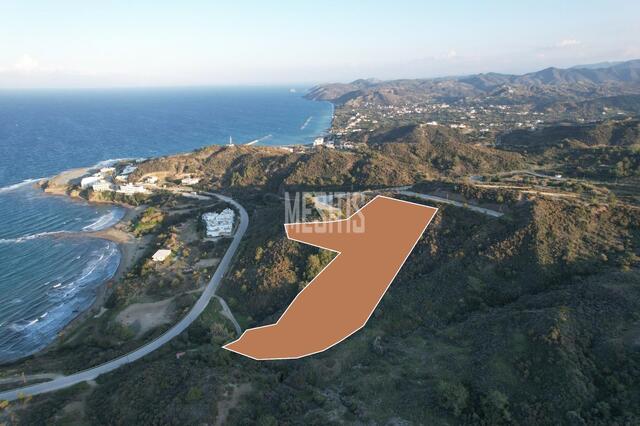 Residential Sea view field in Pigenia, Nicosia – photo 1