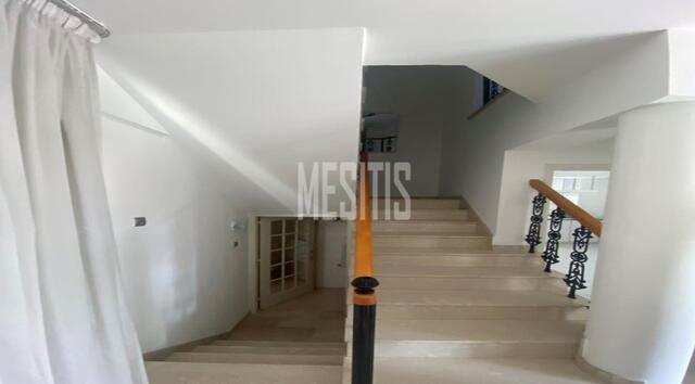 detachedHouse-81bb5311-4ead-41f1-9a81-be7e1d9432e3_Wtr.jpeg