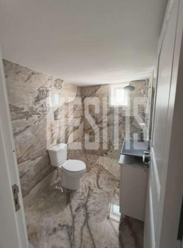 detachedHouse-ba04a25e-be30-4df9-893c-067f2e8f93b8_Wtr.jpg