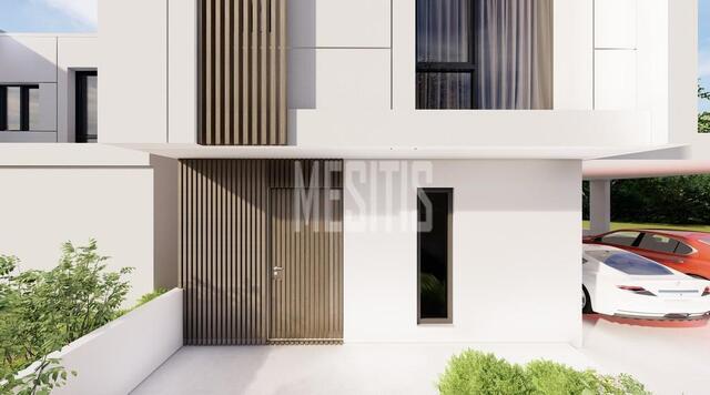 detachedHouse-1ef56b11-dade-4bd4-8f8e-82f55df31be4_Wtr.jpeg