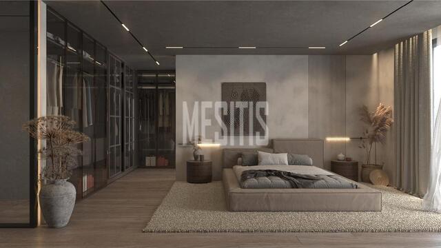 apartment-edbe463d-bb20-4dae-b6bf-5b6b6d6dd765_Wtr.jpeg