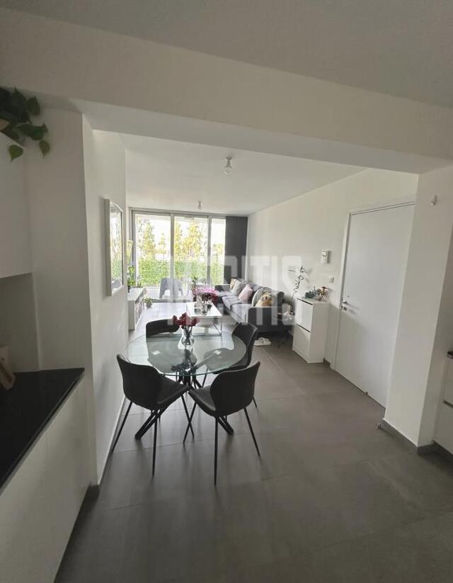 apartment-ce3ff5d9-5d72-4ac2-ade6-3b8f898f5d7e_Wtr.jpg