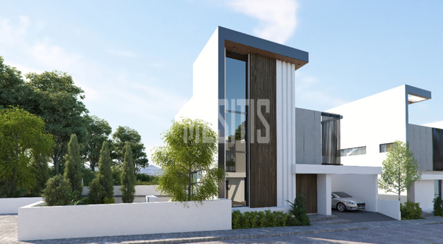 detachedHouse-07689cb6-7fa2-4145-8b14-d2907d8abd4a_Wtr.png