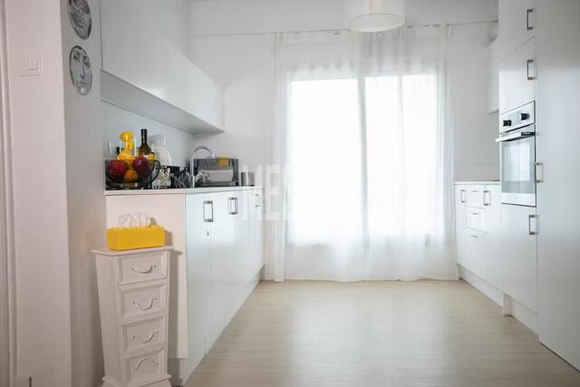 apartment-efd9a385-7512-44b5-b3ed-c24b0c1713fd_Wtr.jpg