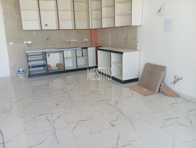 apartment-1d5f7943-59a5-408d-bc72-1cab1ffeb0dd_Wtr.jpg