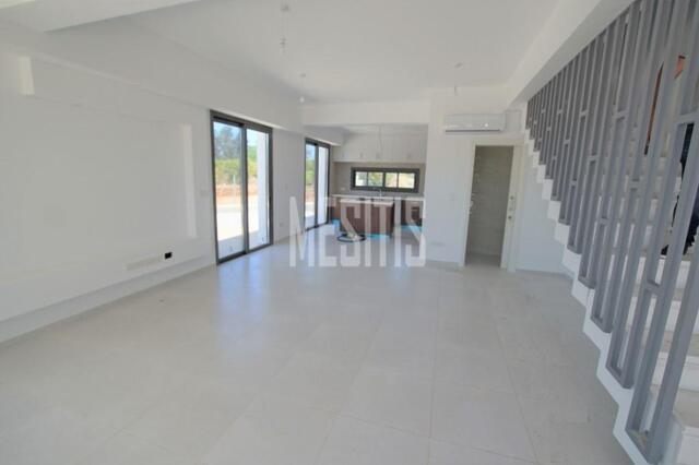 detachedHouse-f862beca-a074-4f30-b46b-b45c9314cfee_Wtr.jpeg