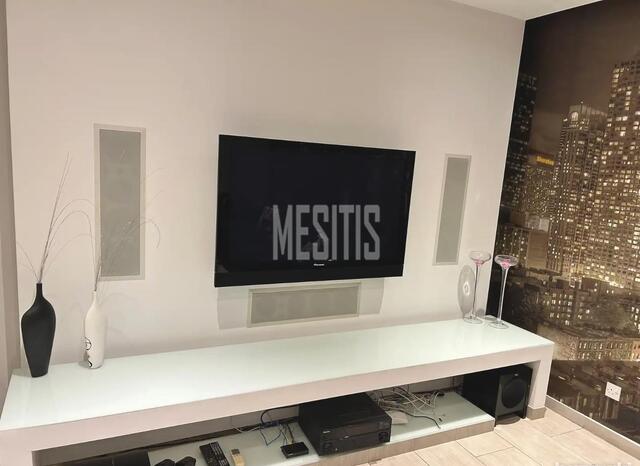 apartment-234e5621-8a6b-462f-9119-a4e030dfbb67_Wtr.jpg