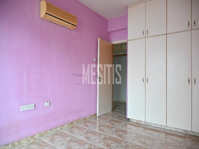 apartment-b2fc2025-b15a-4d26-b02f-9de5966ffdbe_Wtr.jpg