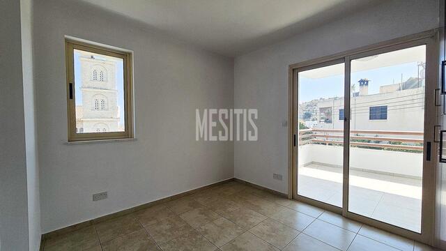 apartment-b6b08105-c04d-4520-ac2a-05553abbd7ef_Wtr.jpg