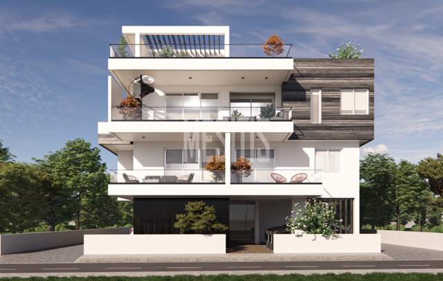 apartment-cc5b3872-fd45-4446-a70c-53114a2df6e9_Wtr.png