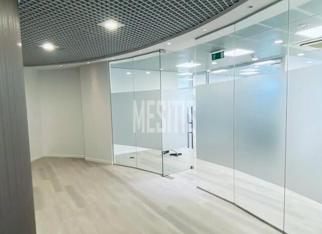 office-5826ede2-6b85-4759-bfa0-5381ede070d2_Wtr.jpg