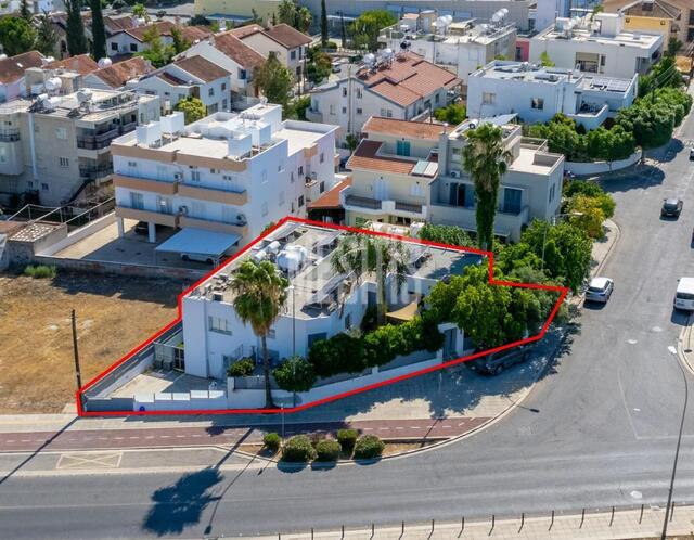 Luxurious 5 bedroom house for sale in an excellent location in Platy Aglantzias, Nicosia – photo 1