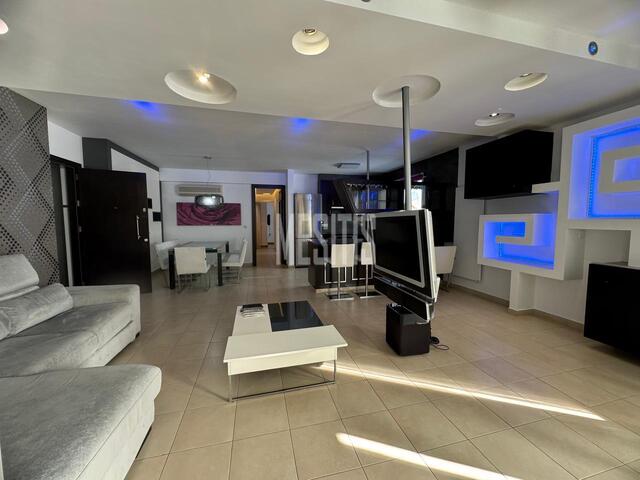 apartment-8a930b81-c36b-49ca-8685-598909aaac3c_Wtr.jpg