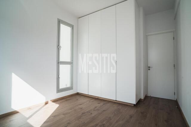 apartment-9f856654-885d-4cf2-a279-885fcd7fffd3_Wtr.jpg