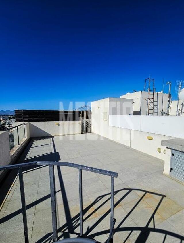 apartment-30740b31-4ff3-40b6-8db9-d55290b89ff7_Wtr.jpg