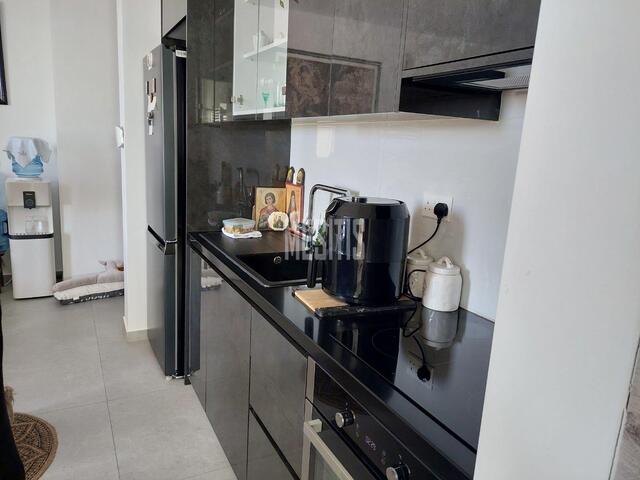 apartment-9b858e2a-e86e-44dd-91f6-e587eb7d2b99_Wtr.jpeg
