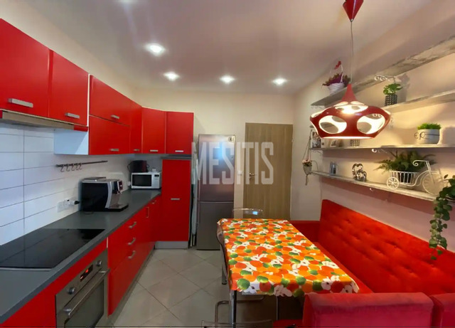 apartment-1f4b9fa0-b458-4d1d-ba85-7d00a9013ad3_Wtr.png