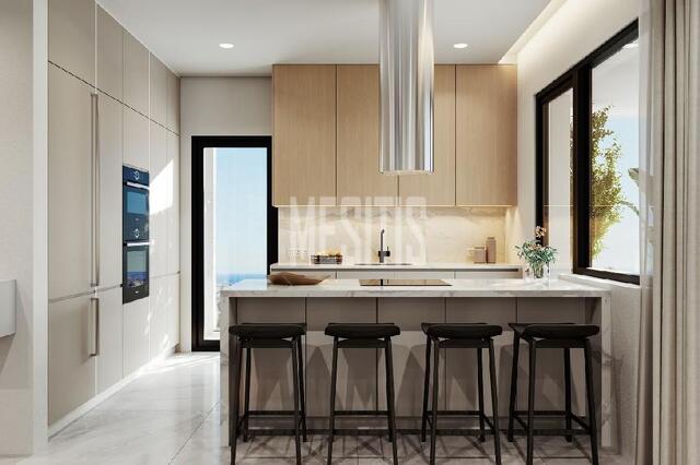 apartment-4987f8c7-e5a4-4af2-b2a5-27580f001945_Wtr.jpeg